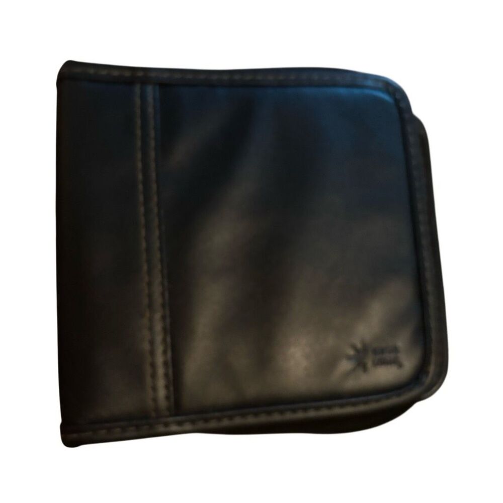 Case Logic Black Leatherette 32 CD DVD Case Wallet Binder Storage 16 Sleeves